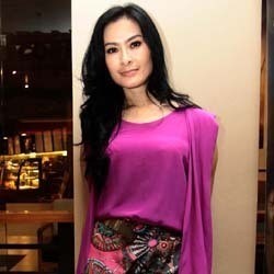 Kristina dan Iis Dahlia Sering Ngumpul Bareng di Rumah KD