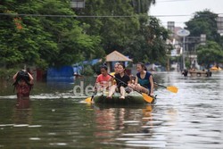 BNPB Kesulitan Tempatkan MCK Darurat untuk Korban Banjir