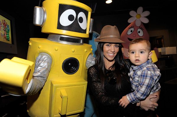 Mason Dash Disick, 3 Tahun, Lelaki