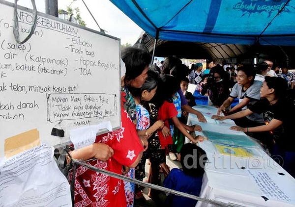 Pengungsi Banjir Mulai Terserang Sakit