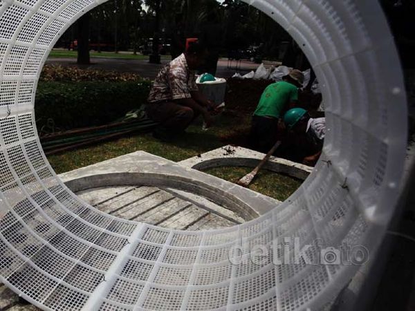 Kebanjiran, Jokowi Buat Sumur Resapan di Balaikota