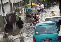 Pembiayaan Mobil BCA Finance Loyo Akibat Banjir di DKI Jakarta