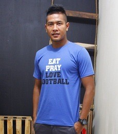 T-Shirt Tematik Digandrungi Pemain Sepakbola