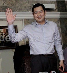 Kepergian HT, Bahaya Bagi NasDem