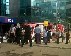 Plaza UOB Tak Akan Beri Ganti Rugi pada Mobil yang Terendam Tsunami