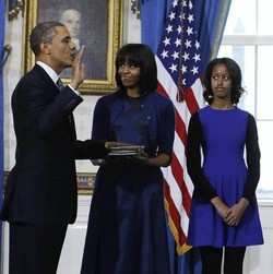  Obama Ucapkan Janji Presiden di Depan Warga AS