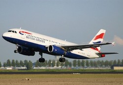 Penumpang Pesawat Hilang Uang Rp 354 Juta, Pramugara Dipecat