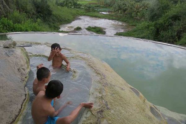 Mantap! Berendam Air Panas di Ciseeng, Bogor