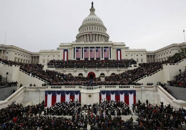 Ratusan Ribu Warga Hadiri Pelantikan Obama