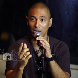 Cedera di Leher, Marcell Sempat Lumpuh