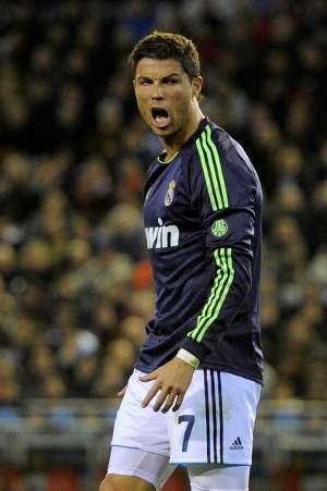 CR7 Langsung \Ngebut\ di Awal Tahun CR7 Langsung \Ngebut\ di Awal Tahun