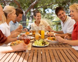 Cinta Tak Direstui? Ini Dia yang Bisa Bikin Hati Orangtua Luluh