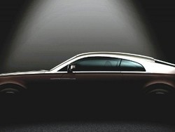 Siluet Rolls-Royce Wraith Mulai Menggoda