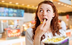 Rasa Marah Bisa Memicu Makin Banyak Makan!