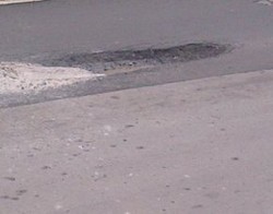 Operator yang Lamban Tutup Jalan Berlubang, Tol Terancam Ditutup