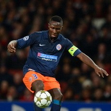 Newcastle Dapatkan Yanga-Mbiwa