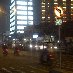 Rambu Lalin di Margonda Ini Justru Bikin Warga Kebingungan