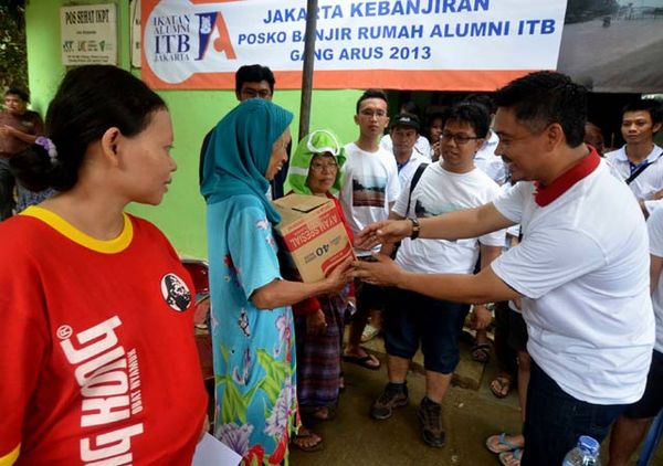 Alumni ITB Bantu Korban Banjir