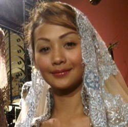 Indah Kalalo Ingin jadi Model Sampai Nenek-nenek