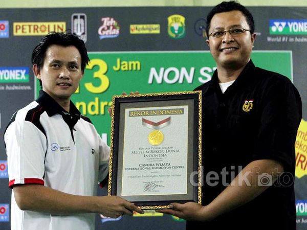 Candra Wijaya Raih MURI