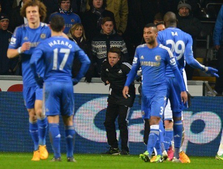 Sudah Berdamai, Ball Boy Swansea Takkan Tuntut Hazard Sudah Berdamai, Ball Boy Swansea Takkan Tuntut Hazard