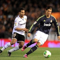 Diwarnai Dua Kartu Merah, Madrid Singkirkan Valencia