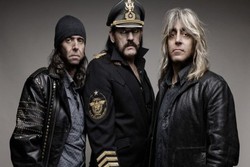Fotografer Motorhead Merilis Buku Foto Berjudul Roadkill