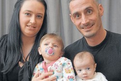 Wow, Ibu Ini Melahirkan 2 Kali dalam Waktu 8 Bulan