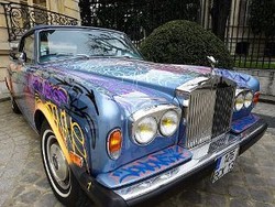 Eric Cantona Rela Rolls-Royce Miliknya Dicorat-coret