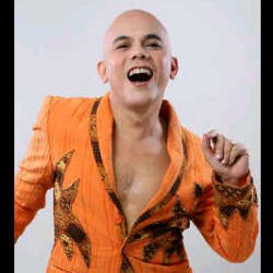 Ozi Syahputra, Perjuangan Seorang Perias Wajah