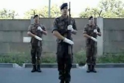 Sering Ditampar Senapan, Payudara Tentara Jerman Membesar