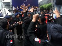 Garda NasDem Dangdutan Hadapi Kader yang Mundur