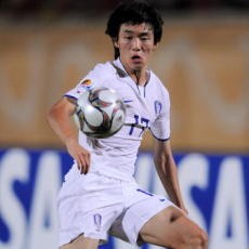 QPR Rekrut Bek Korea