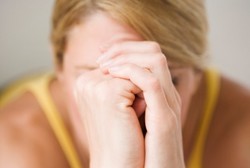 Lakukan Ini Agar Tetap Happy Meski Sedang Stres