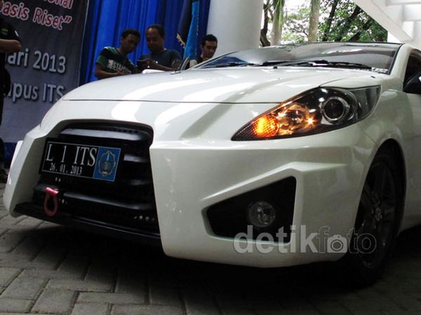 Ini Dia Mobil Listrik EC ITS Ini Dia Mobil Listrik EC ITS