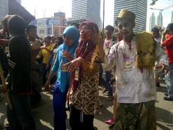Hiii! 200 Zombie Gentayangan di Jalan MH Thamrin 