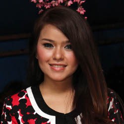 Siti Liza Luncurkan RBT Dua Hati