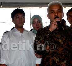 Hatta Rajasa: Rasyid Sehat, Tapi Masih Traumatik