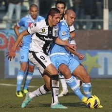 Kalahkan Parma, Napoli Dekati Juve
