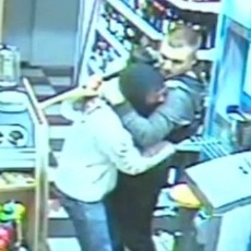 Dipukuli, Perampok di Jerman Ini Menangis Mohon Ampun