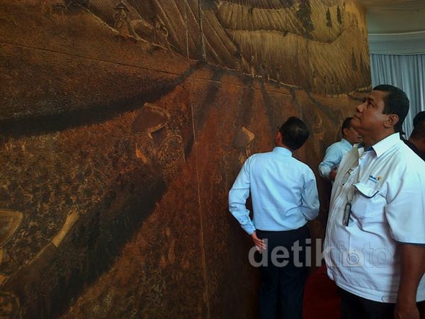 Lukisan Bubuk Teh Terbesar di Indonesia