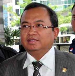 Disebut Terlibat Korupsi Alquran, Golkar Serahkan Priyo ke Proses Hukum