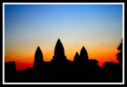 Keindahan Sunrise di Angkor Wat, Siem Reap - Kamboja