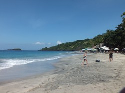 White Sand Beach, bagaikan oase cantik di balik belantara