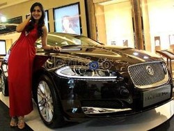 Jaguar Rakit Mobil Mewah di India