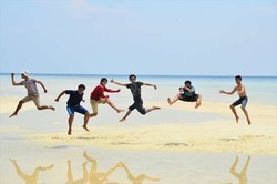 Ada Surga di Pantai dan Bawah Laut Karimunjawa