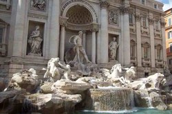 Rumah Mode Fendi Sumbang Duit Renovasi Objek Wisata Top di Roma