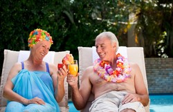 Turis Umur 60-an Tahun Paling Boros Saat Liburan