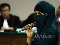 Ditanya Kasus Korupsi PLTS, Neneng Bingung