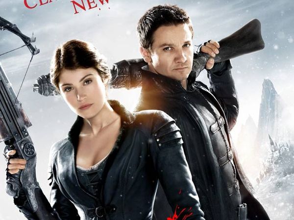 Aksi Jeremy Renner & Gemma Arterton di Hansel & Gretel